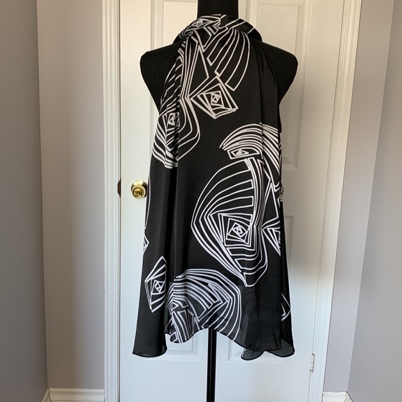 Milano Halter Top - Picture 2 of 5